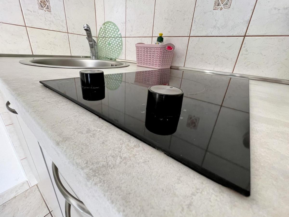 Miramar Apartments Банёл Экстерьер фото