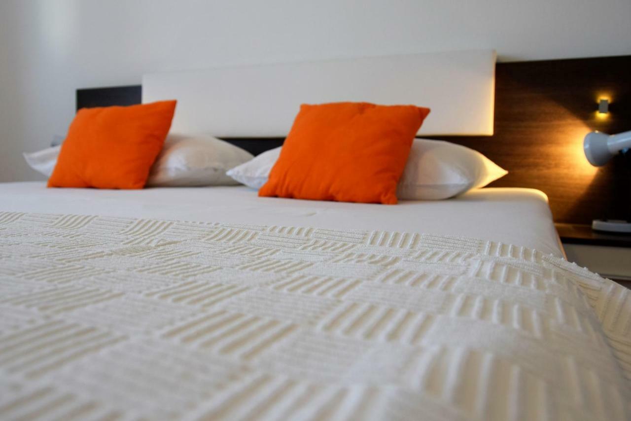 Miramar Apartments Банёл Экстерьер фото